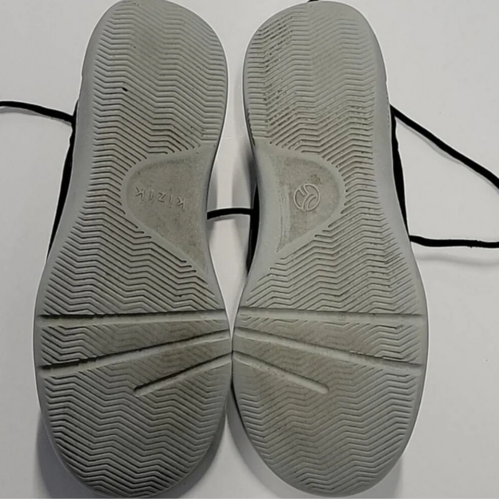 Kizik Madrid Knit Sneakers - Picture 10 of 11